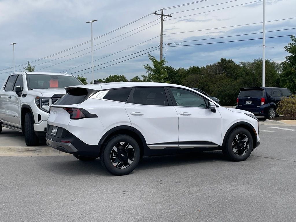 2027 Kia Sportage LX