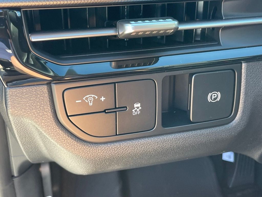 2027 Kia Sportage LX