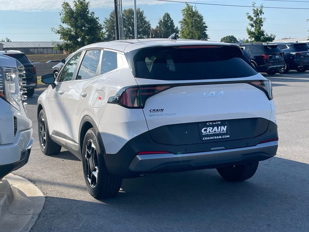 2027 Kia Sportage EX