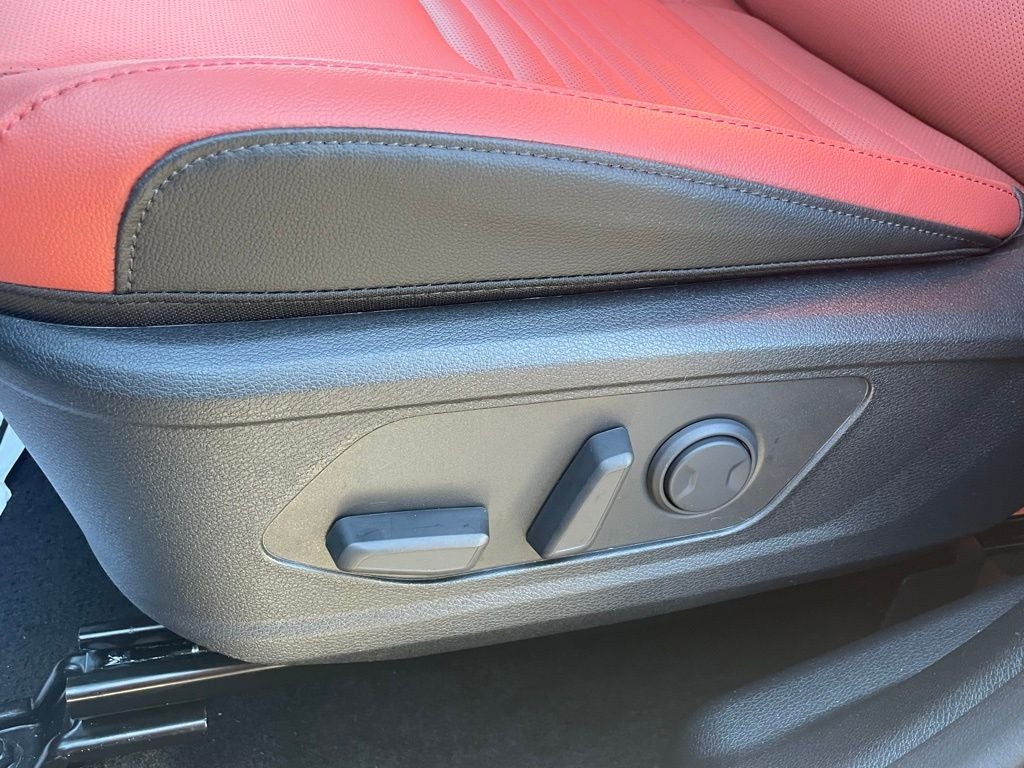 2026 Kia Sportage SX-Prestige - CARMINE RED INTERIOR COLOR PKG