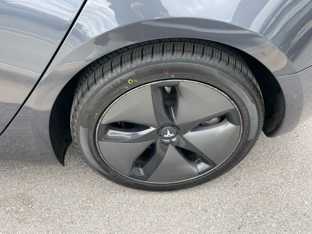 2018 Tesla Model 3 Long Range - NEW TIRES / PARKING ASSIST