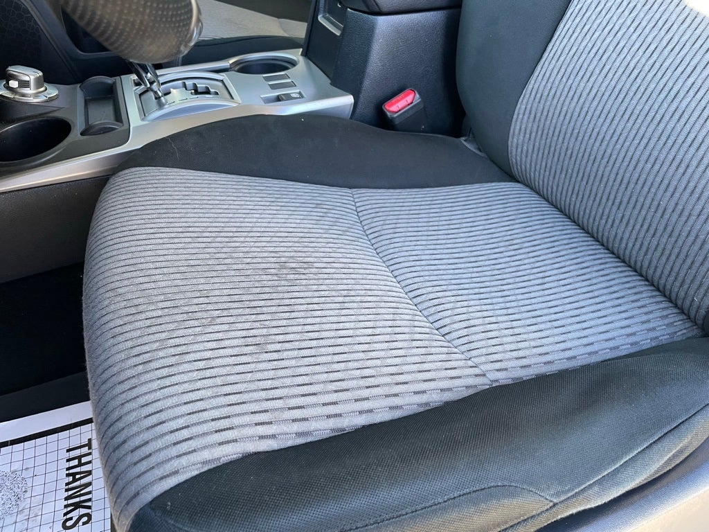 2018 Toyota 4Runner SR5 - CLEAN CARFAX / 4WD