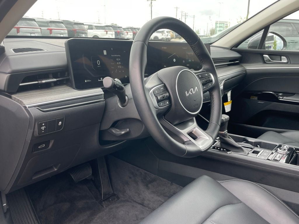 2025 Kia K5 EX