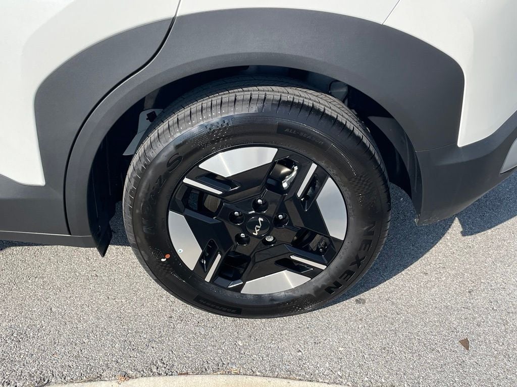 2027 Kia Seltos LX