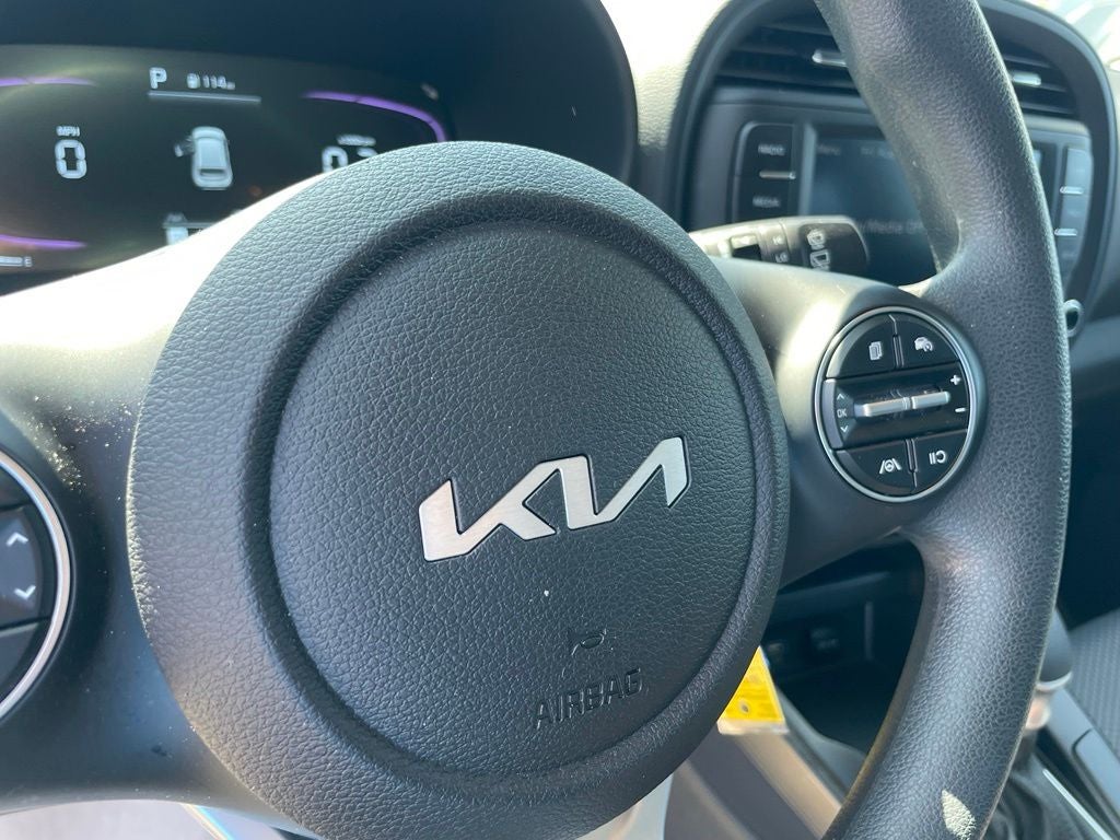 2025 Kia Soul LX - KIA CERTIFIED / APPLE CARPLAY