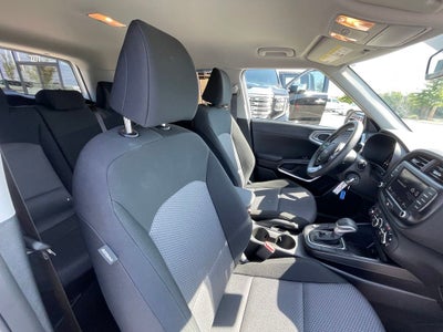 2025 Kia Soul LX - KIA CERTIFIED / APPLE CARPLAY