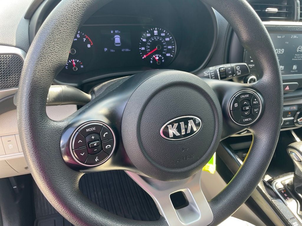 2020 Kia Soul LX - 35 MPG / APPLE CARPLAY