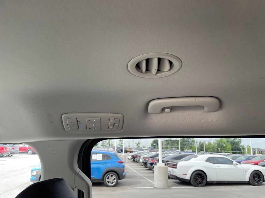 2022 Kia Carnival LXS - REMOVABLE 2ND ROW / POWER SLIDING DOORS