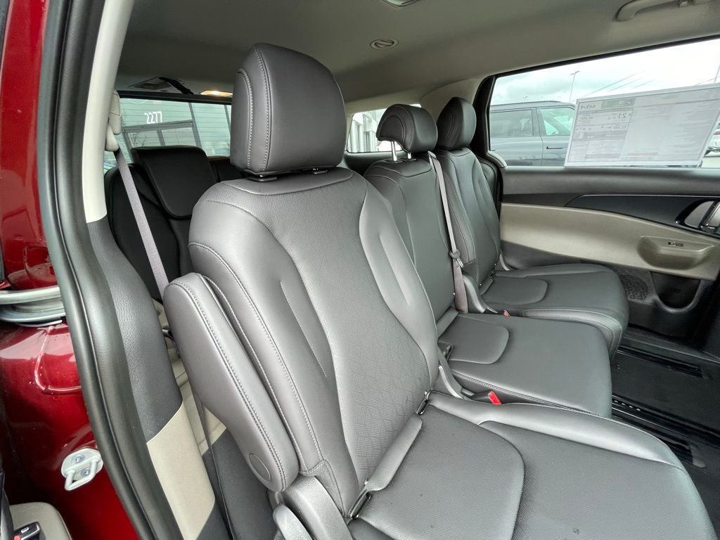 2026 Kia Carnival LXS