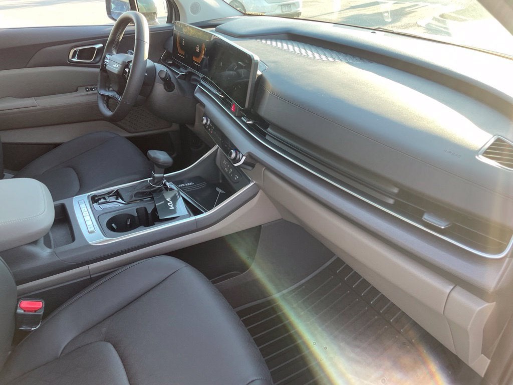 2027 Kia Carnival EX