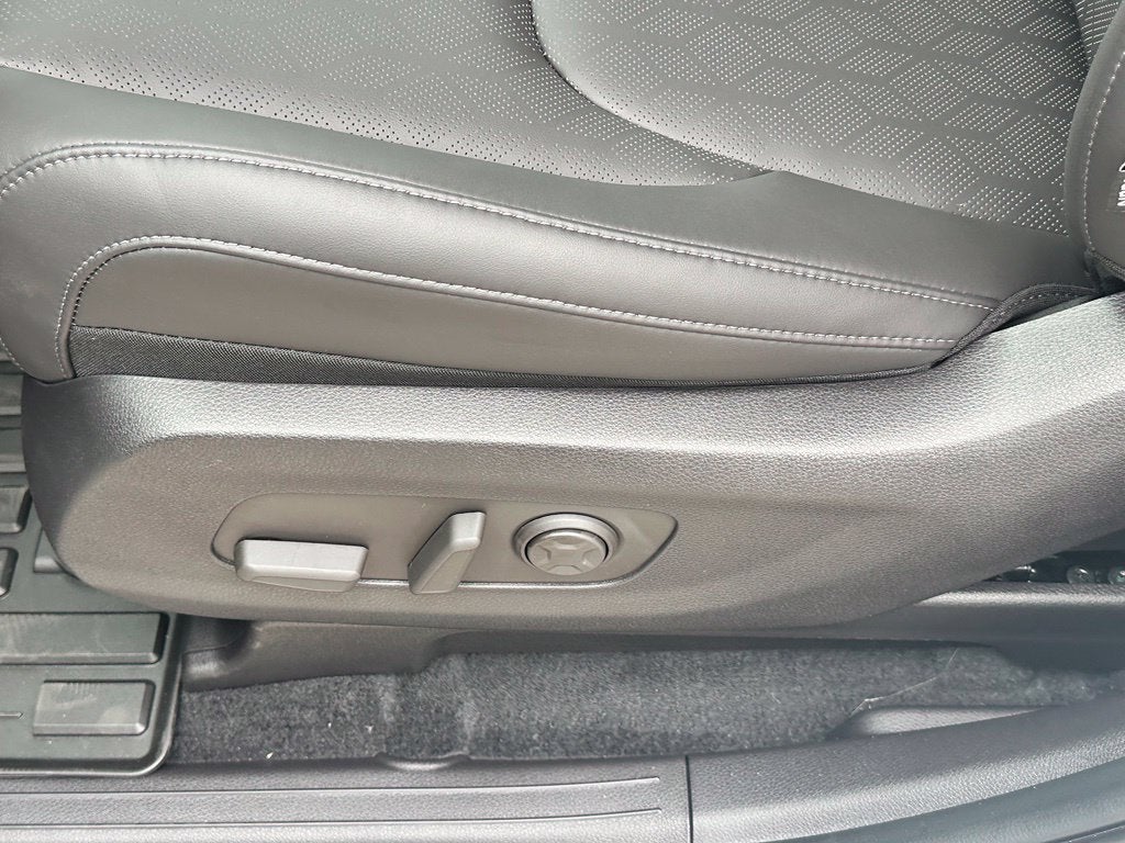 2027 Kia Carnival EX