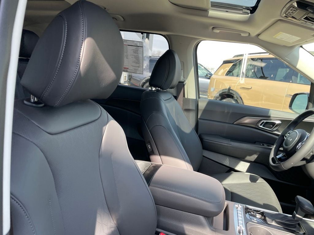 2026 Kia Carnival SX