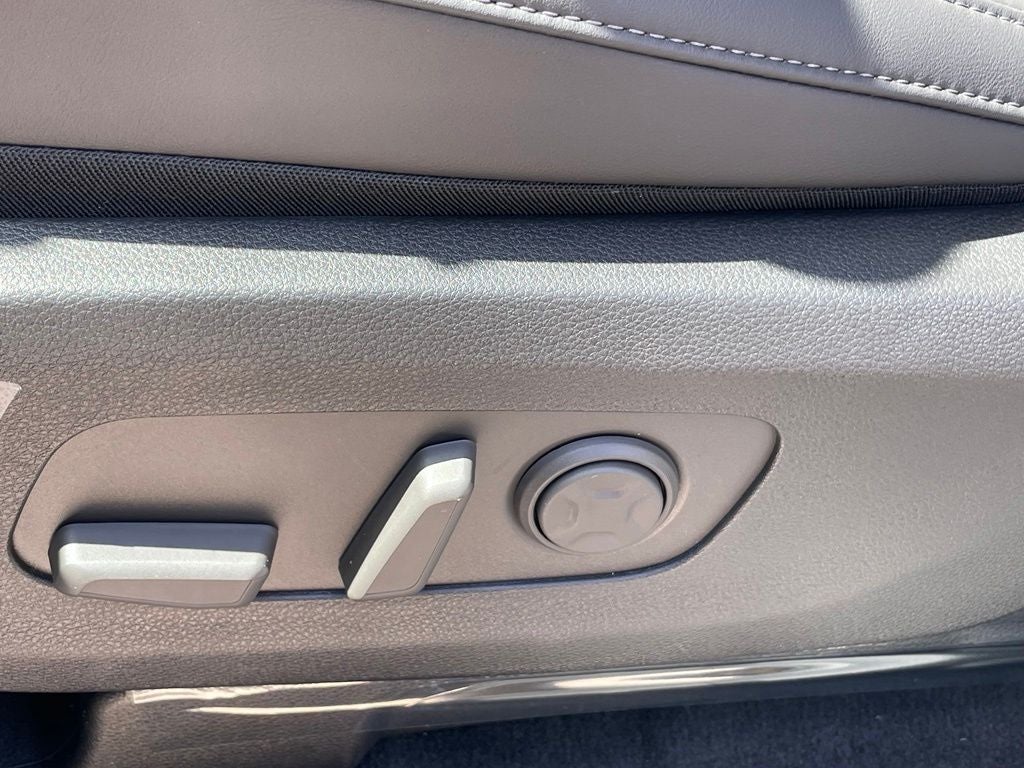 2027 Kia Carnival Hybrid SX
