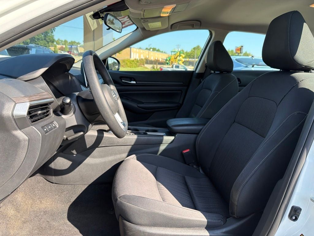 2025 Nissan Altima 2.5 SV CARFAX 1-Owner