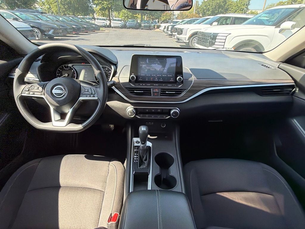 2025 Nissan Altima 2.5 SV CARFAX 1-Owner