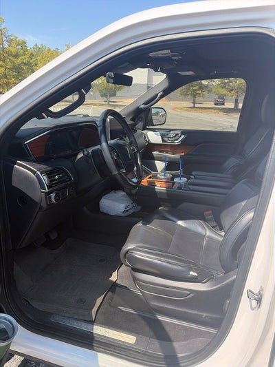 2019 Lincoln Navigator Reserve Clean CarFax, Revel Audio, Leather, Third Row