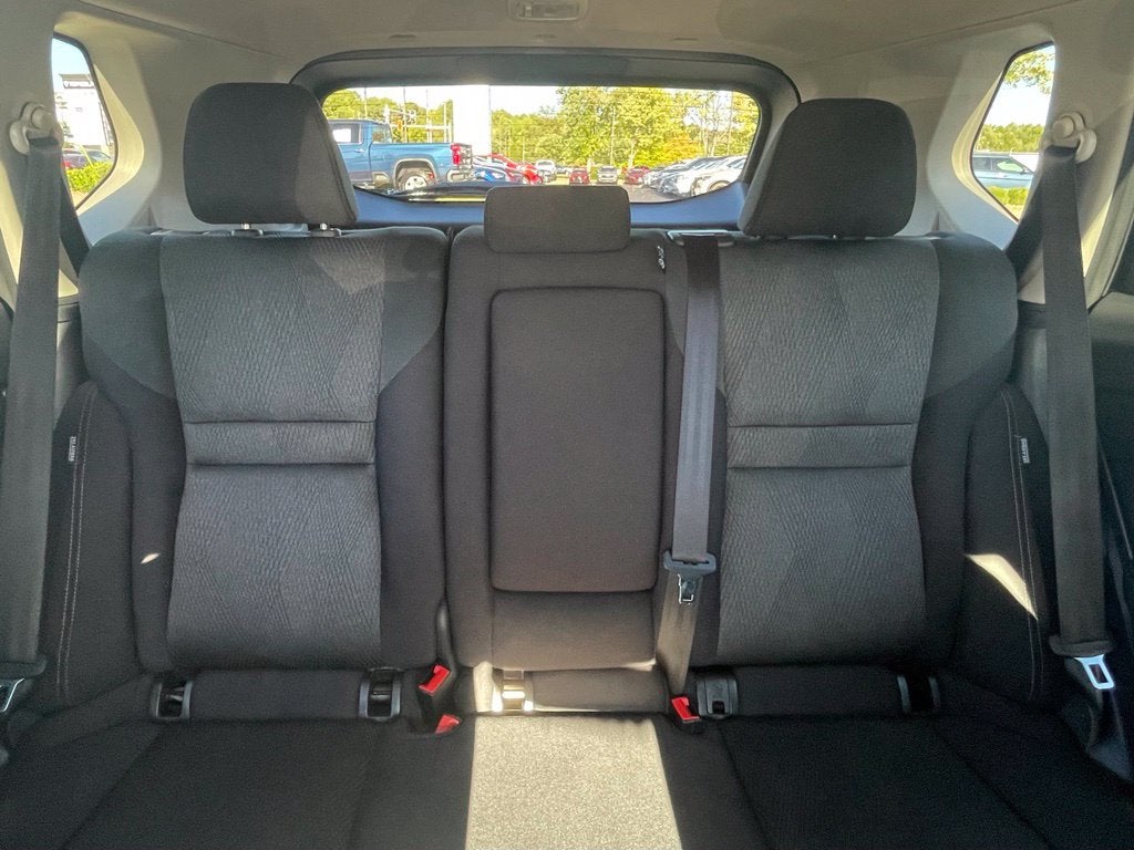 2025 Nissan Rogue SV Clean CarFax, One Owner