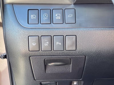 2019 Toyota Highlander Limited Platinum Third Row, Leather, Clean CarFax, One Owner, Low M