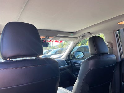 2019 Toyota Highlander Limited Platinum Third Row, Leather, Clean CarFax, One Owner, Low M