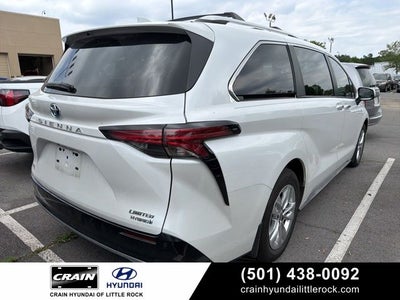 2023 Toyota Sienna Limited 7 Passenger