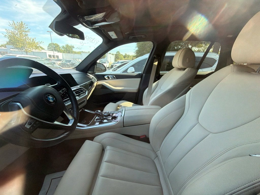 2020 BMW X5 sDrive40i Pano Roof, Leather