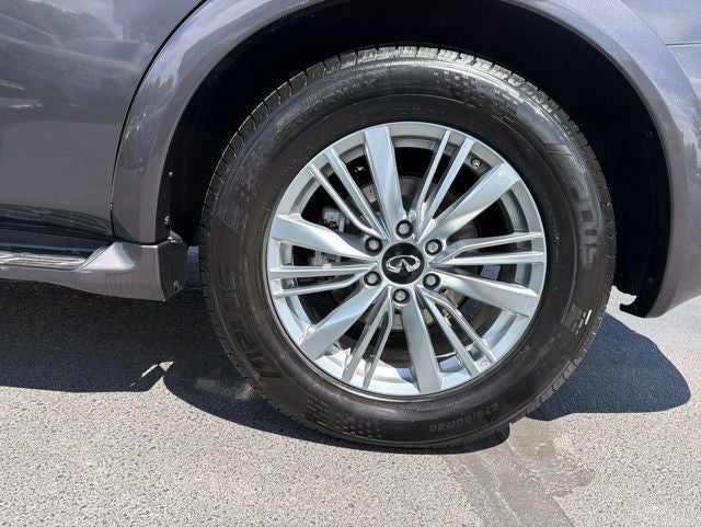 2024 INFINITI QX80 LUXE