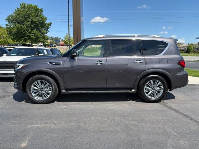 2024 INFINITI QX80 LUXE