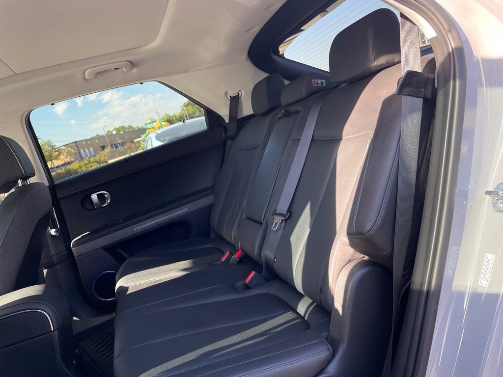 2024 Hyundai IONIQ 5 Limited Long Range, Pano Roof, One Owner, Leather