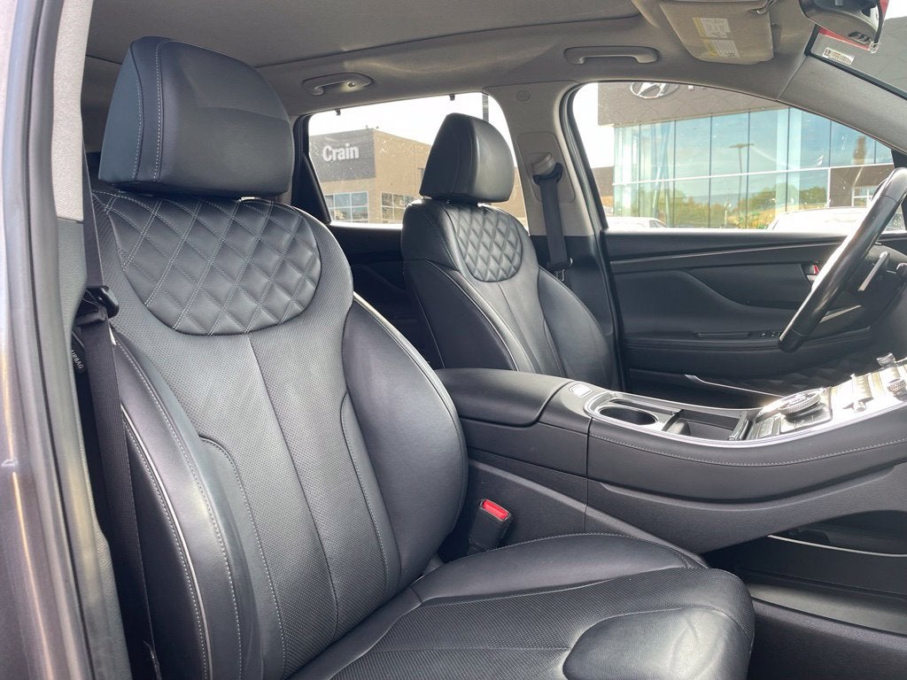 2022 Hyundai Santa Fe Hybrid Limited Pano Roof, Leather, One Owner