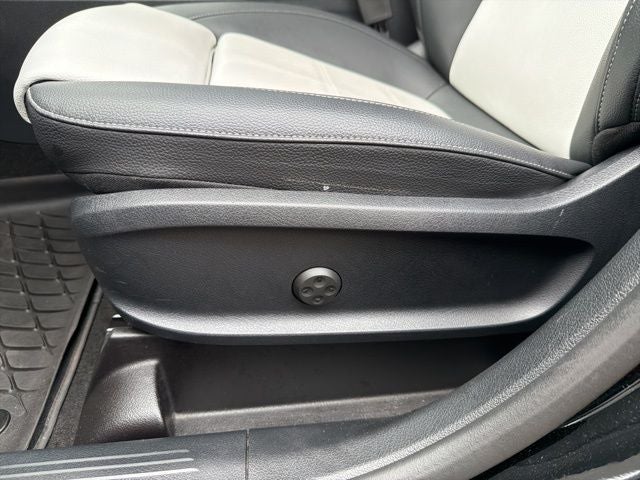 2023 Mercedes-Benz GLB GLB 250