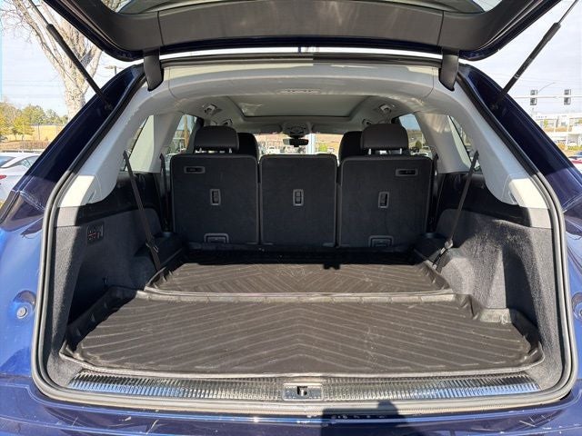 2022 Audi Q7 45 Premium quattro