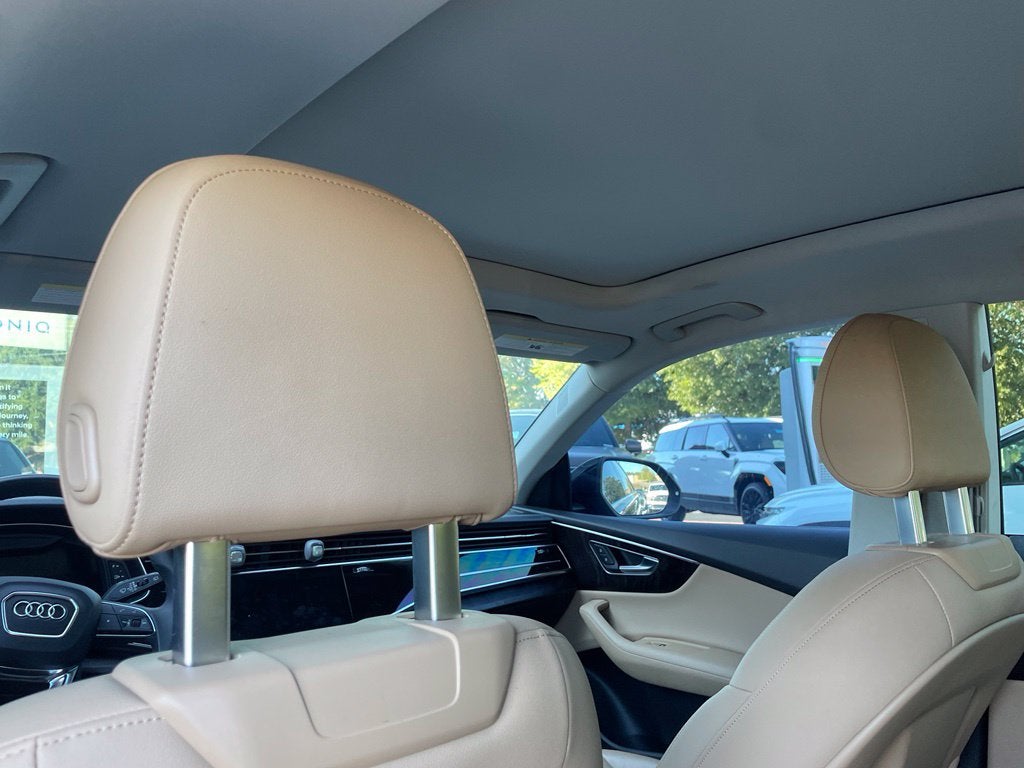 2023 Audi Q8 55 Premium Plus quattro, Pano Roof, Leather, Clean CarFax, One Own