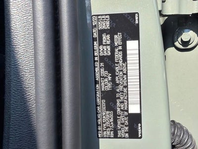 2024 Volvo XC40 B5 Core