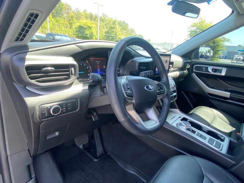 2024 Ford Explorer XLT