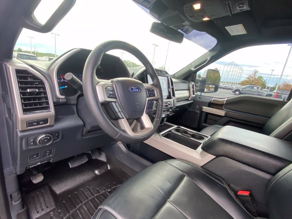 2022 Ford F-350SD Lariat