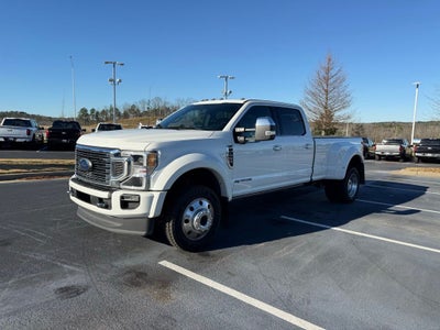 2022 Ford F-450SD Platinum