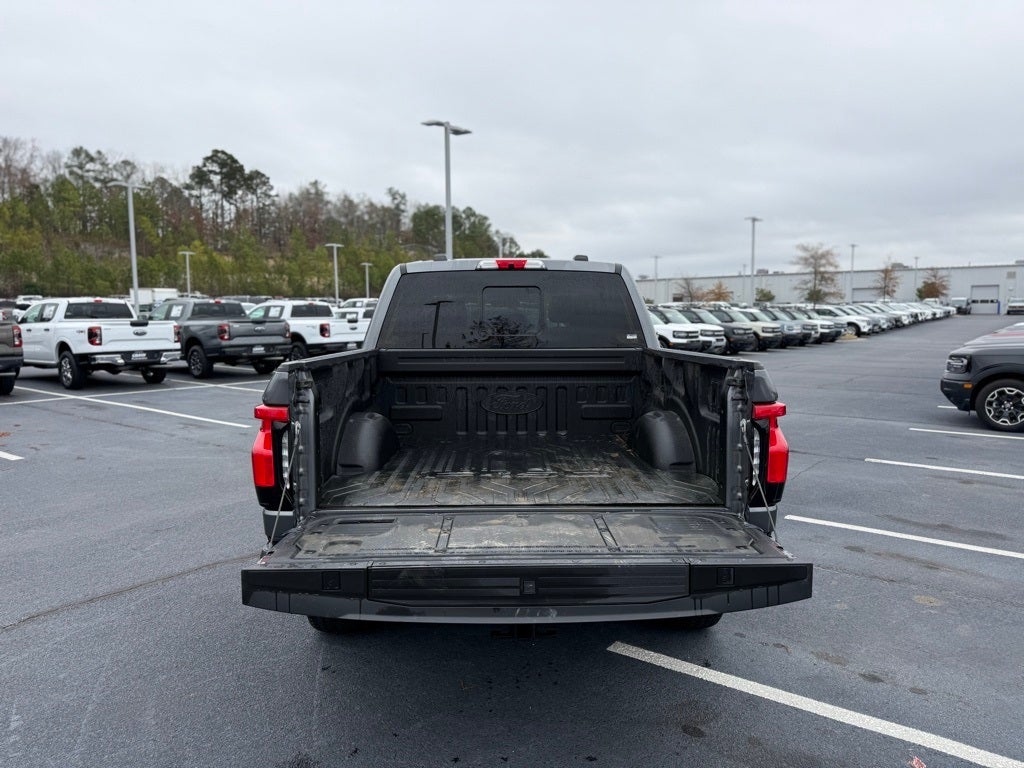 2022 Ford F-150 Lightning Lariat