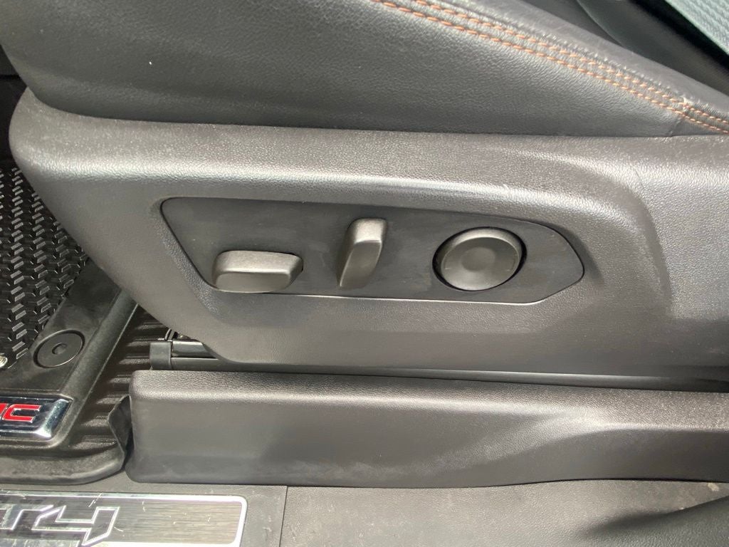 2025 GMC Sierra 2500HD AT4