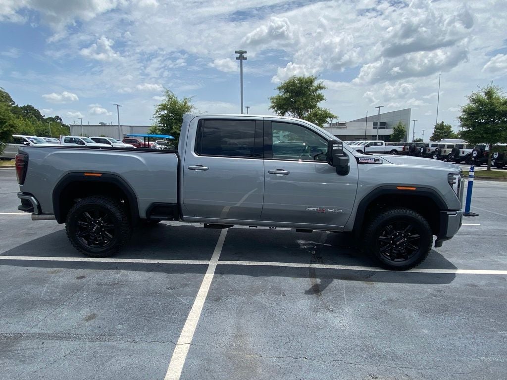 2025 GMC Sierra 2500HD AT4