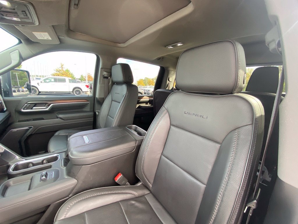 2025 GMC Sierra 2500HD Denali