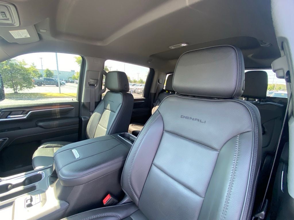 2025 GMC Sierra 2500HD Denali