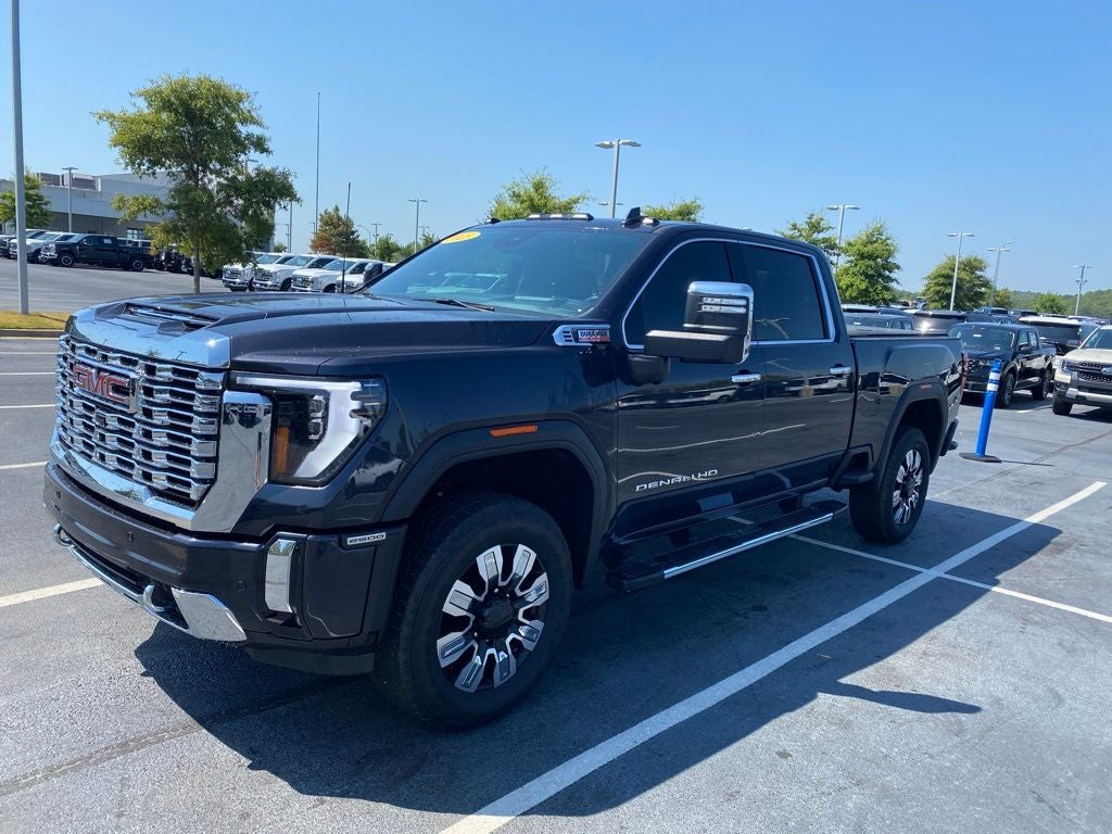 2025 GMC Sierra 2500HD Denali
