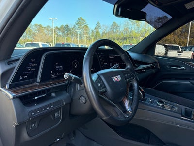 2022 Cadillac Escalade Luxury