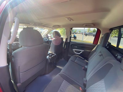 2021 Nissan Titan SV