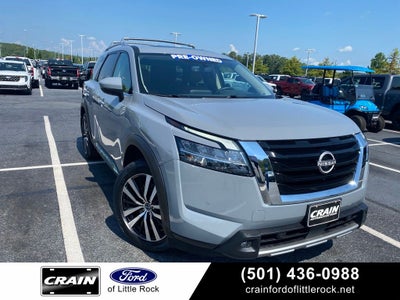 2023 Nissan Pathfinder Platinum
