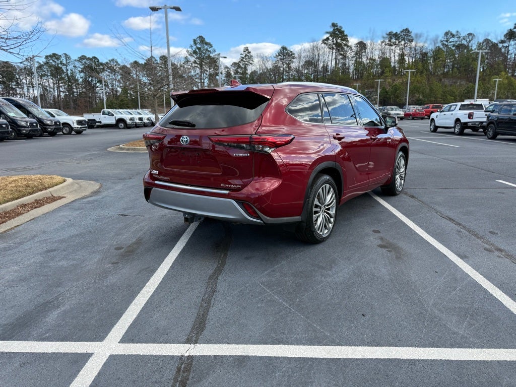 2021 Toyota Highlander Hybrid Platinum