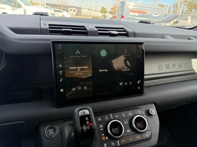 2024 Land Rover Defender 130 X-Dynamic SE