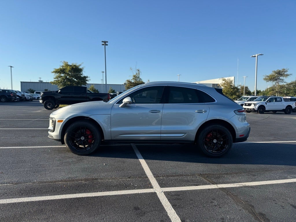 2022 Porsche Macan S