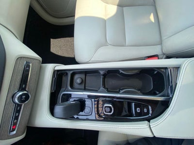 2023 Volvo XC90 B6 Plus 6-Seater
