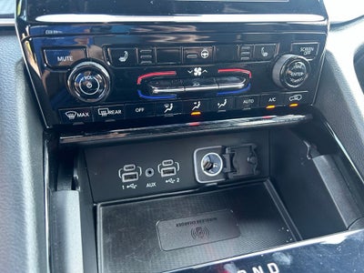 2023 Jeep Grand Cherokee L Altitude - 4WD - CARFAX ONE OWNER